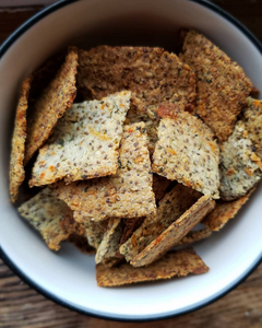 SUPER NUTRITIOUS (AND REALLY DELICIOUS) SEASONED CRACKERS