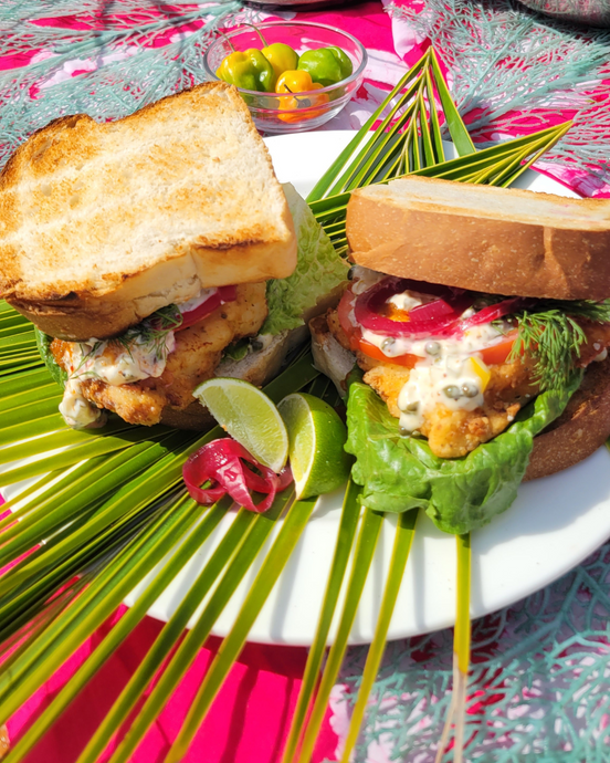 GROUPER SANDWICH WITH COCONUT BREAD