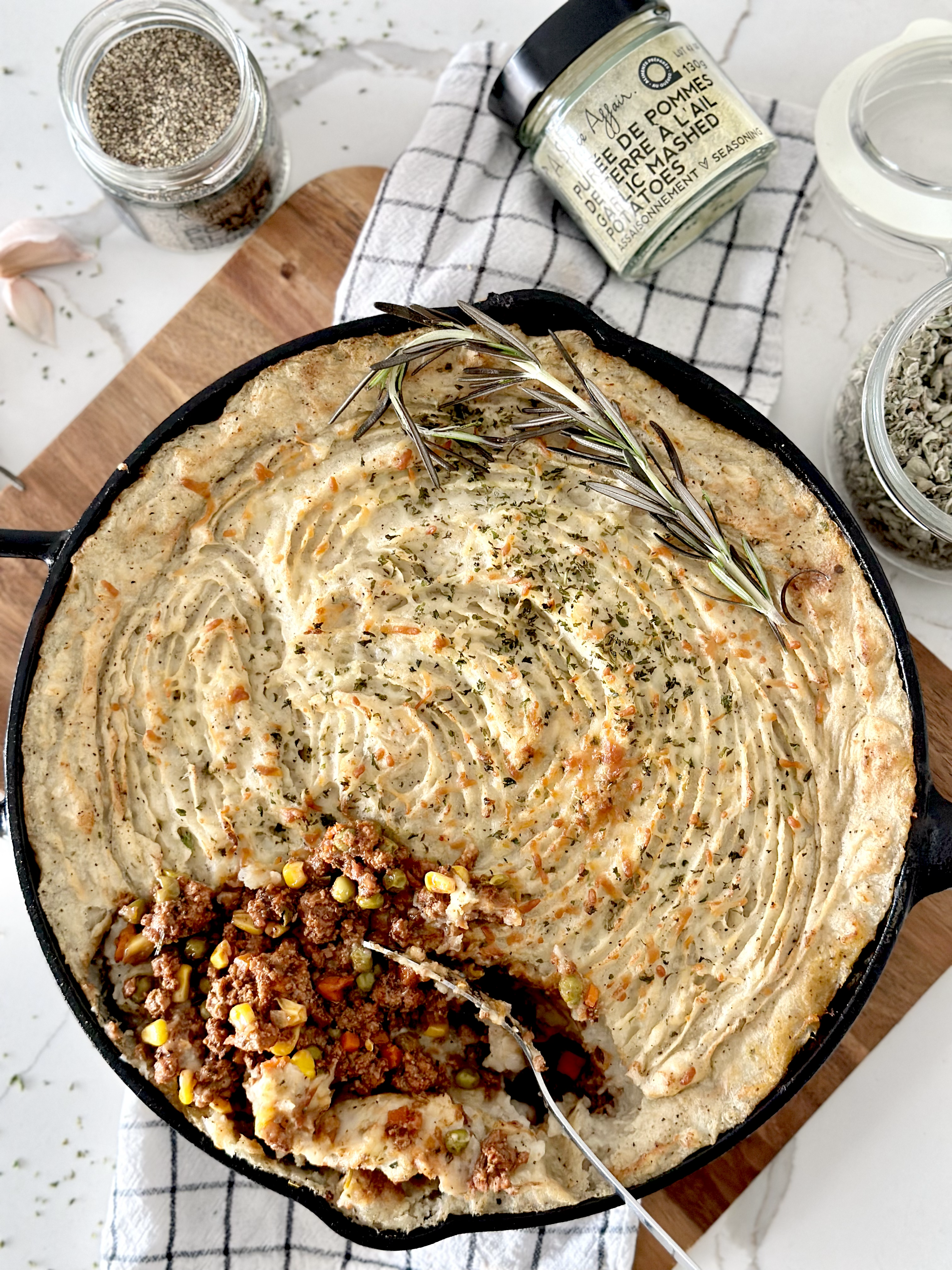 SHEPHERD'S PIE WITH GARLIC MASHED POTATOES