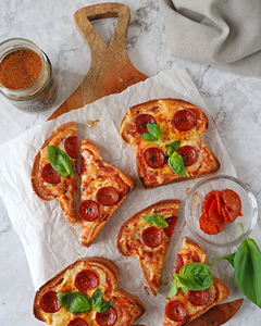 PIZZA TOAST IN MINUTES