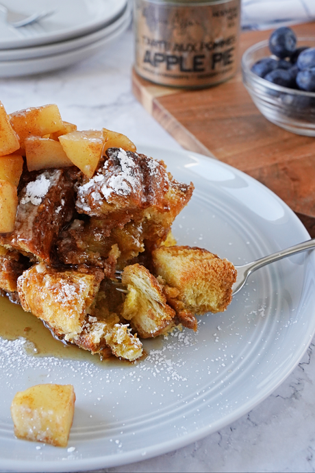 APPLE PIE FRENCH TOAST CASSEROLE