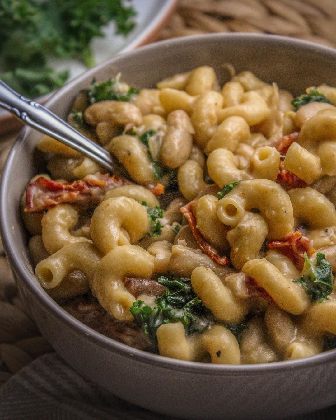 ONE POT WHITE BEAN, KALE & SUN-DRIED TOMATO TORTIGLIONI