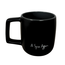 Charger l'image dans la galerie, Mug Noir A Spice Affair