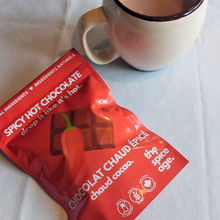 Charger l&#39;image dans la galerie, CHOCOLAT CHAUD ÉPICÉ CHAUD CACAO THE SPICE AGE 160 G (5.6 oz)